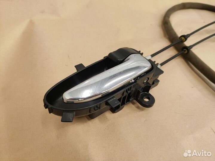 Задний правый замок двери Nissan Almera G15