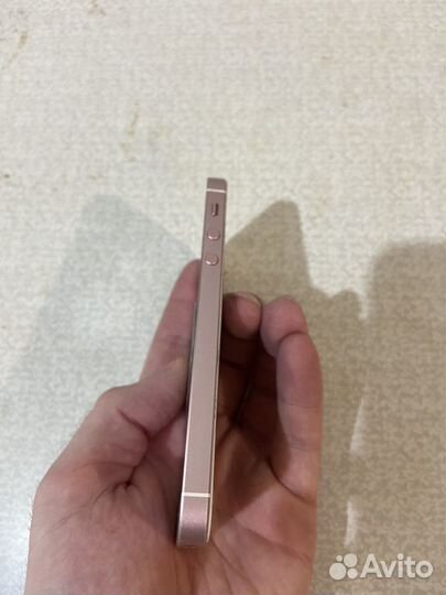 iPhone se 32 gb