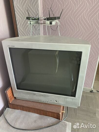 Телевизор samsung