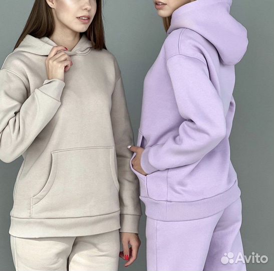 Спортивные костюмы женские в наличии