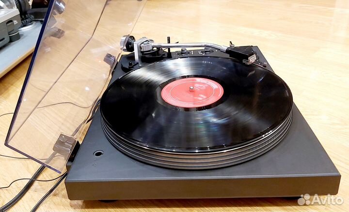 Проигрыватель винила Technics SL-1900 Состояние