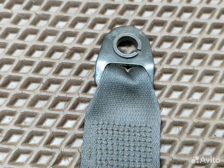 Ремень безопасности передний правый Nissan Primera