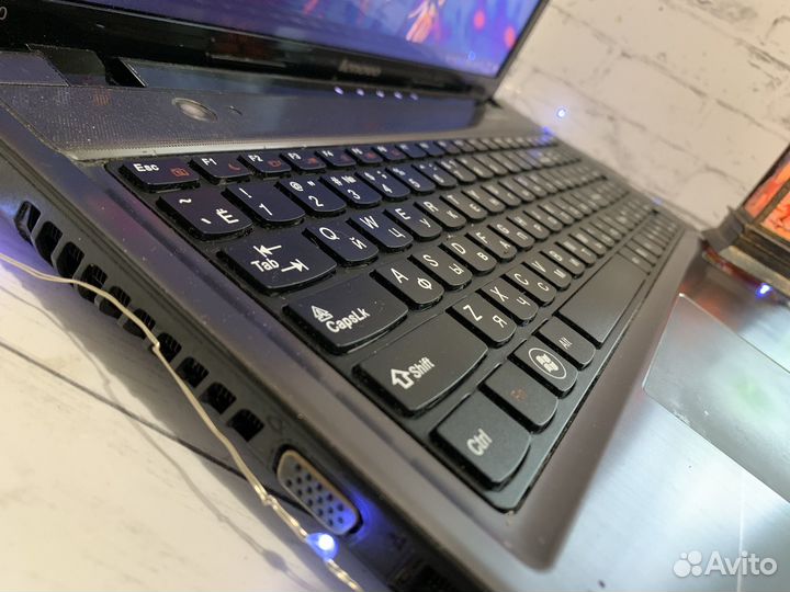 Игровой ноутбук Lenovo на i5/SSD/GeForce/2 Видео