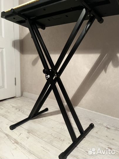 Подставка для синтезатора