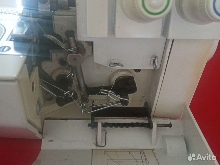 Оверлок для швейной машины