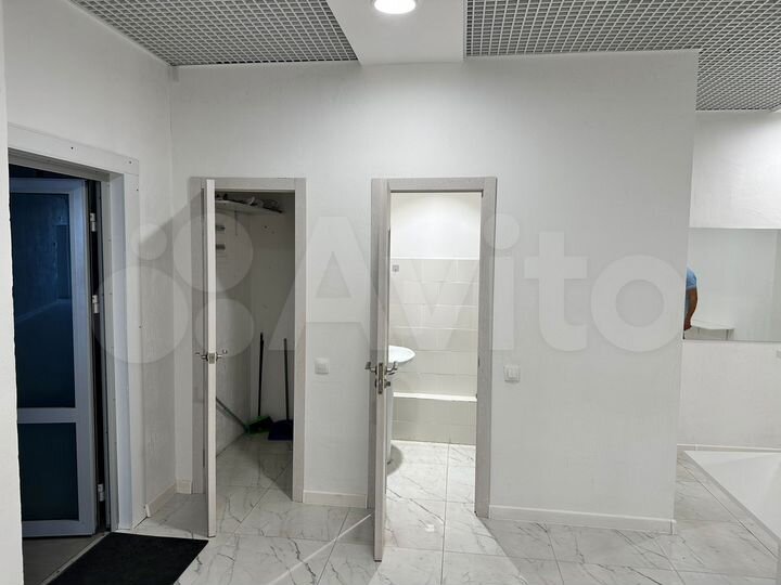 Помещение под шоу-рум или офис 45м²