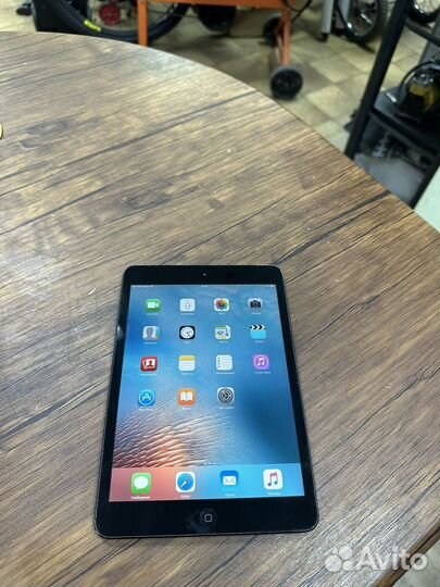 Планшет Apple iPad mini Wi-Fi + Cellular