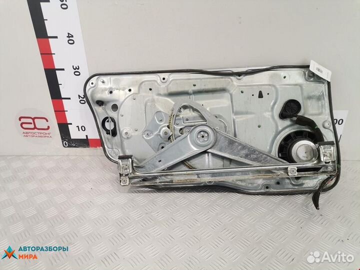 Стеклоподъемник передний правый Volvo V70 2 рест