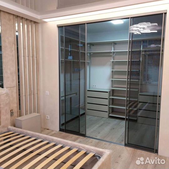 Гардеробная на заказ. Доставка и сборка