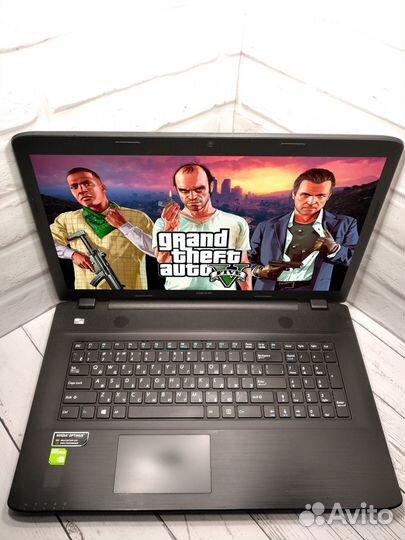 Игровой ноутбук 17.3 Дюйма с SSD + 8GB Озу +Nvidia