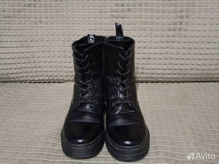 Ботинки женские зимние 40 размер бу