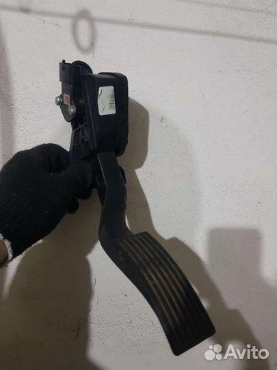 Педаль газа kia rio 3, 2011-2017