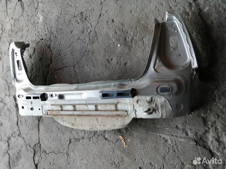 Панель задняя Renault Logan 2005