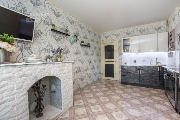 3-к. квартира, 86 м², 3/9 эт.