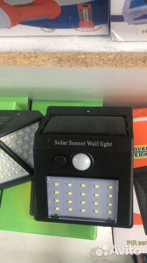 Фонарь на солнечной батарее с датчиком движения