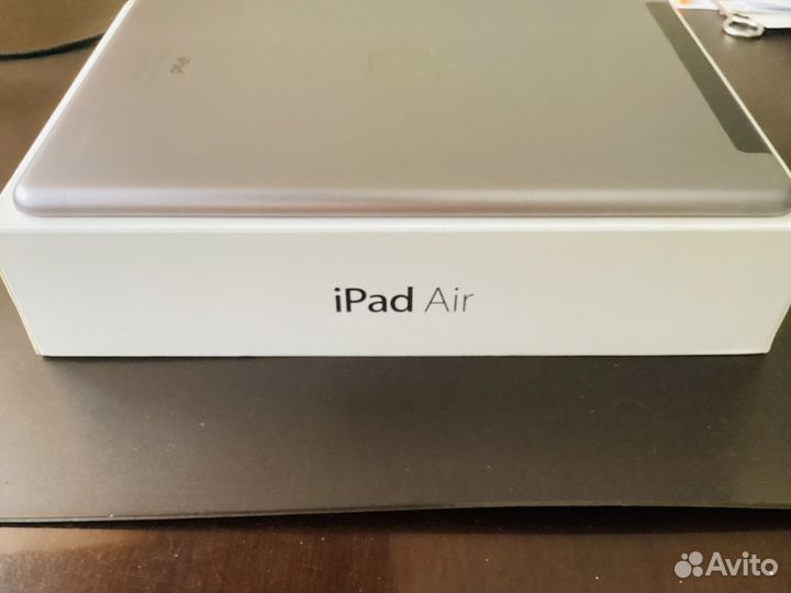 Продам iPad Air