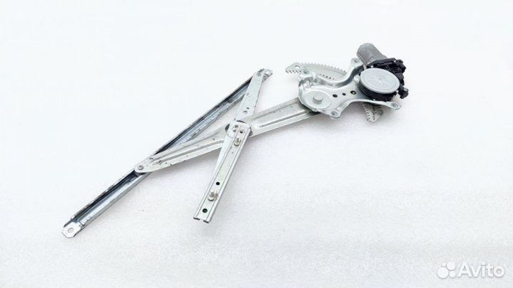 Стеклоподъемник передний левый Mitsubishi