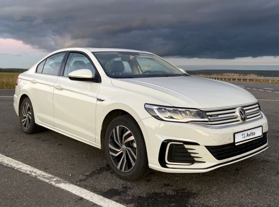 Volkswagen e-Bora: фото владельца