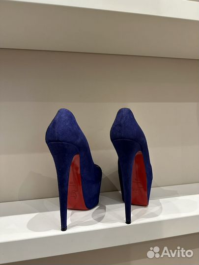 Туфли Christian Louboutin 38 оригинал