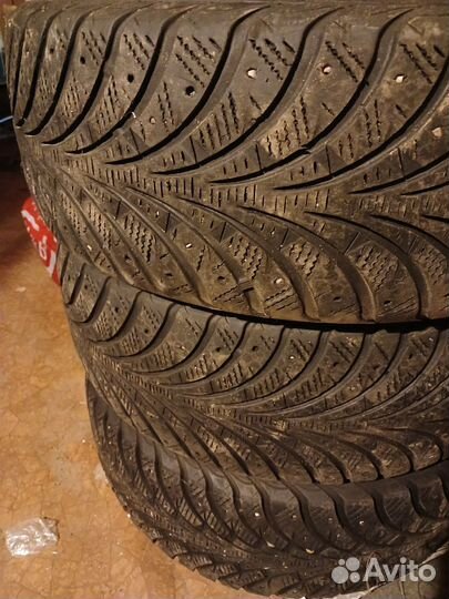 Goodyear UltraGrip 205/55 R16