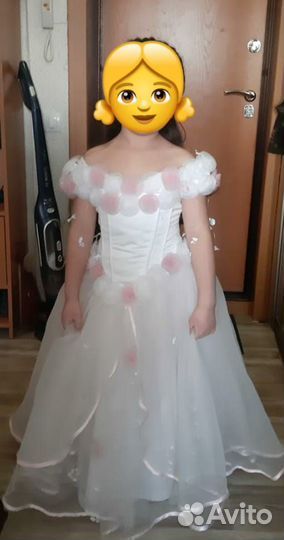Нарядное платье
