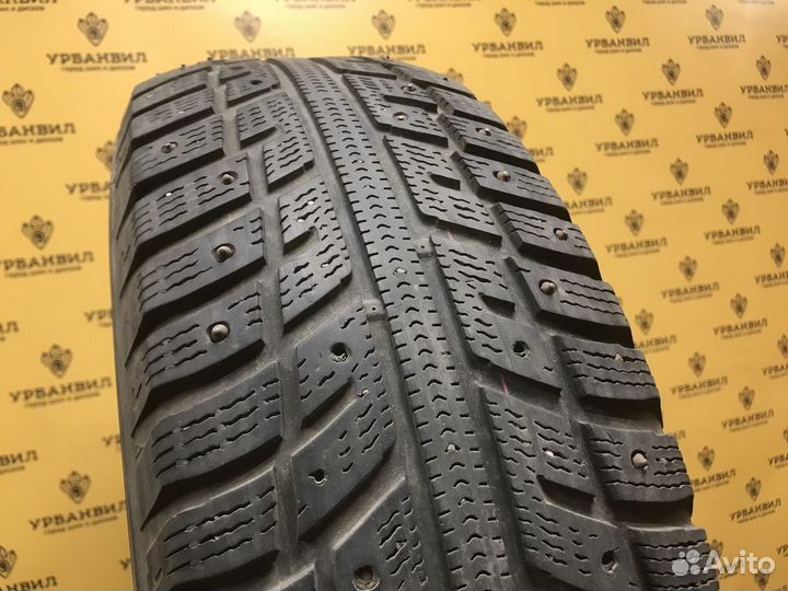 Kumho I'Zen KW22 215/65 R16 98T