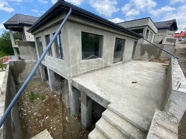 Дом 138 м² на участке 2,5 сот.