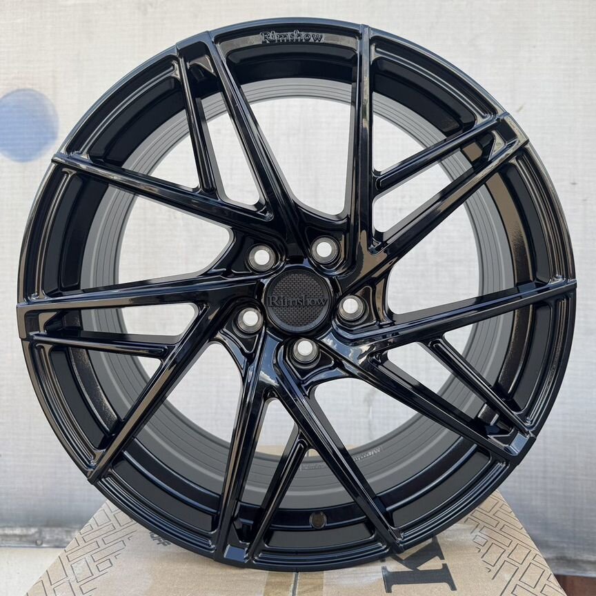 Литые диски Flow Form 8×R18 5×108