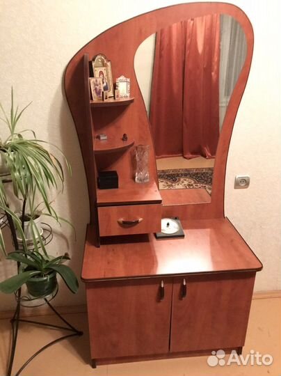 Спальный гарнитур бу