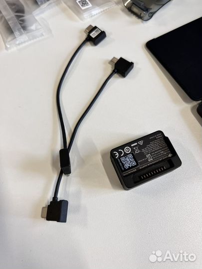 Пульт и запчасти от квадрокоптера dji mavic air 2