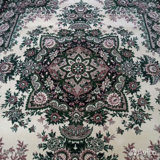 Ковер шерстяной новый 290*195