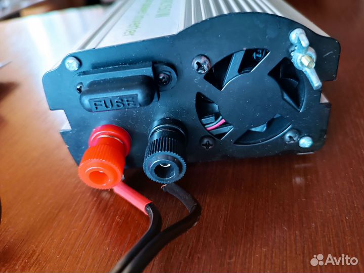 Сетевой адаптер для ноутбука (автомобильный)