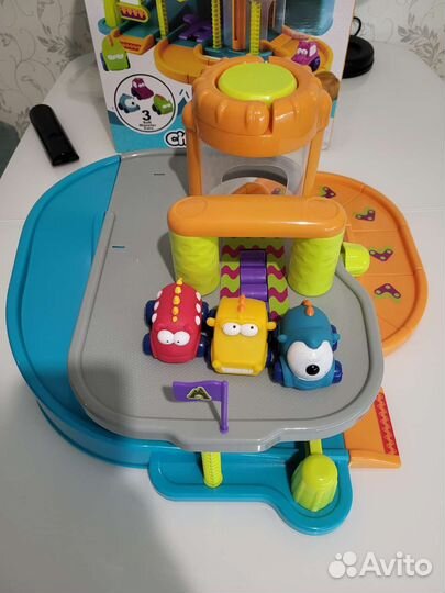 Парковка с машинками