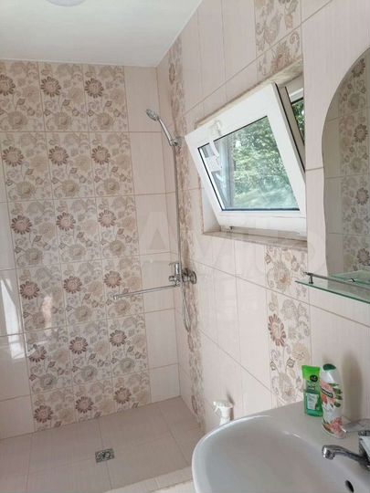 Комната 15 м² в 4-к., 2/3 эт.