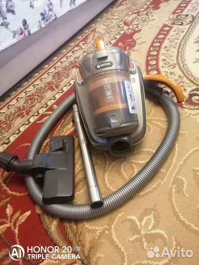 Пылесос Vitek