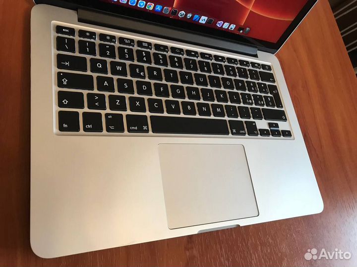 MacBook Pro 13 (2015), 512 гб, Core i7, 3.1 ггц, R