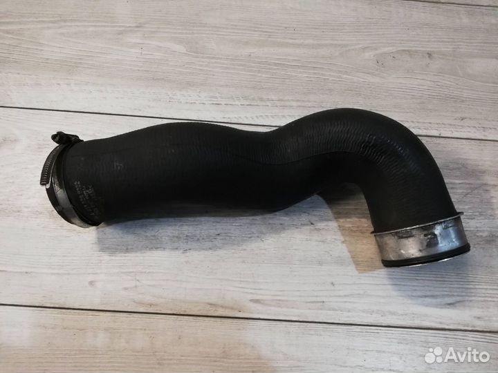 Патрубок интеркулера правый Mercedes Benz