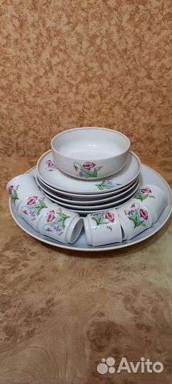 Столовый сервиз новый