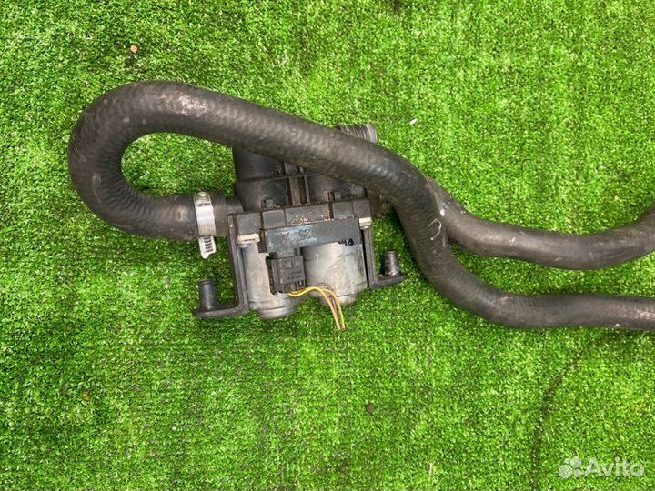 Помпа печки Bmw X5 E53 M62B44 2000