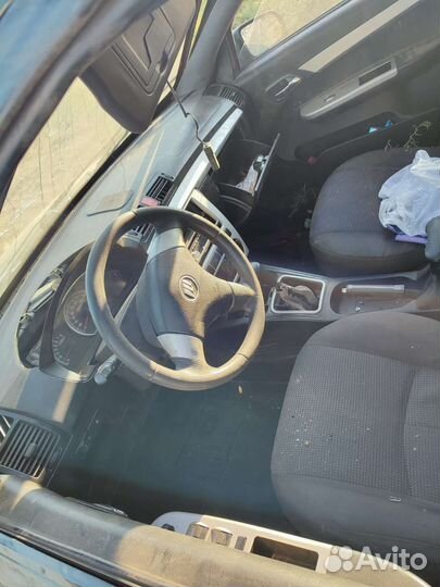 LIFAN Breez (520) 1.6 МТ, 2010, битый, 92 000 км