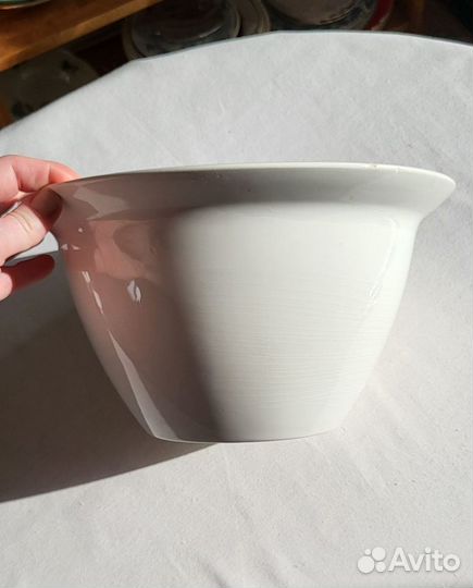 Посуда с нюансами под кашпо