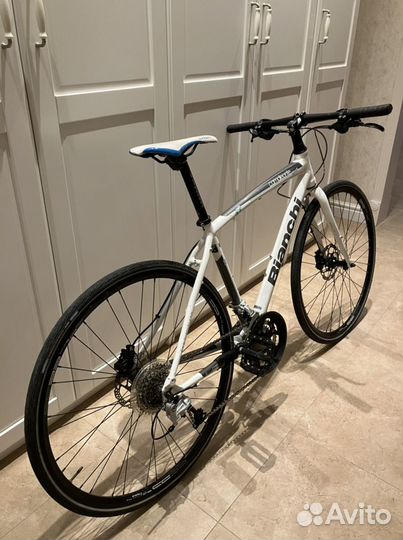 Шоссейный гибрид Bianchi Camaleonte Sport 3