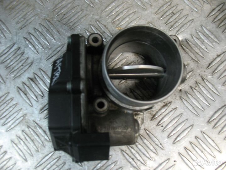 Заслонка дроссельная эл. Volkswagen Crafter 2011г