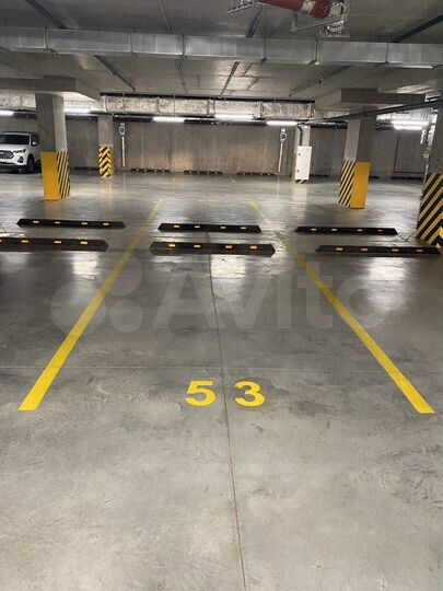 Машиноместо, 13 м²