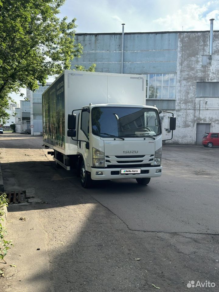 Isuzu NPR, 2019