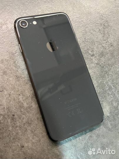 iPhone 8, 64 ГБ