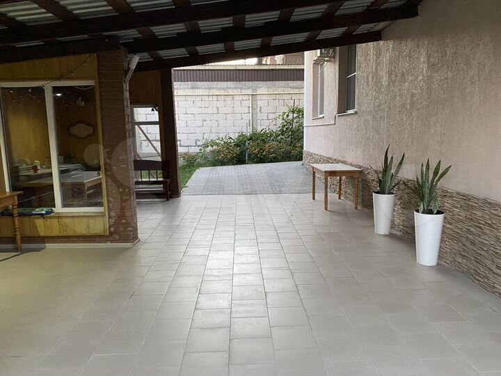 Комната 25 м² в 4-к., 2/3 эт.