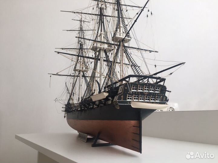 Сборная модель корабля