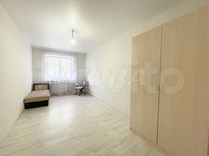 3-к. квартира, 80 м², 1/16 эт.