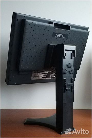 Монитор NEC 2090UXi